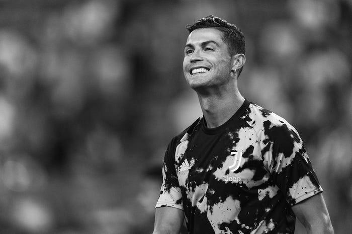Why is Cristiano Ronaldo Paid For an Instagram Post? image 1
