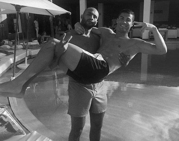 Image Is Cristiano Ronaldo Gay? 4 Is Cristiano Ronaldo Gay? photo 2